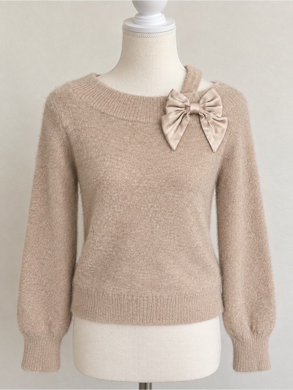 Abercrombie Kids Girls 9/10 Bow Sweater Beige Taupe Fuzzy Knit